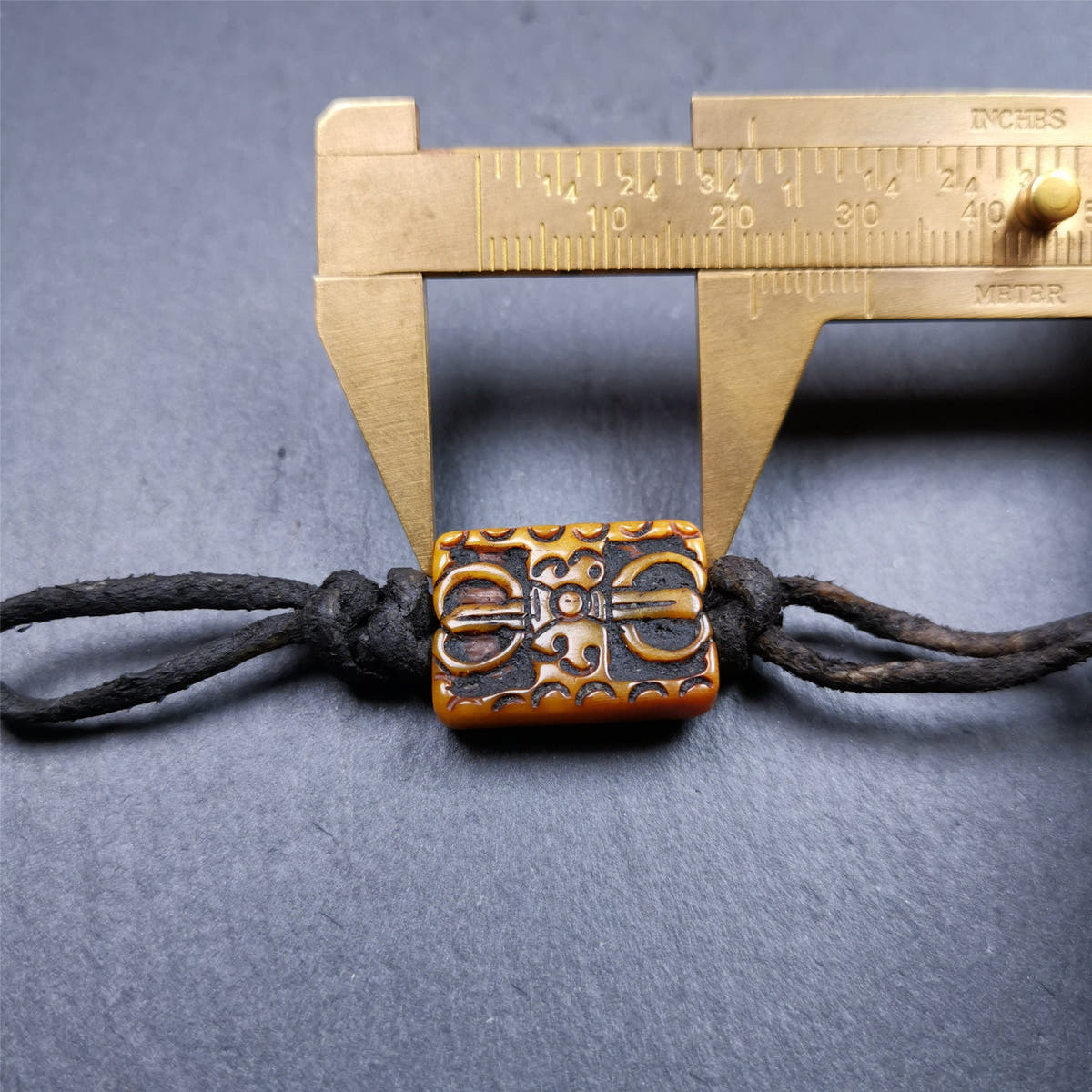 Bone Carved Vajra 0.83" - Tibetan Buddhist vajra, view 10