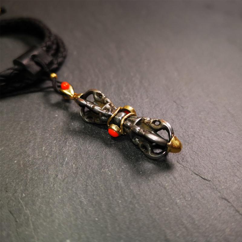 Five-pronged Vajra Necklace 1.77" - Tibetan Buddhist bead necklace, detailed view