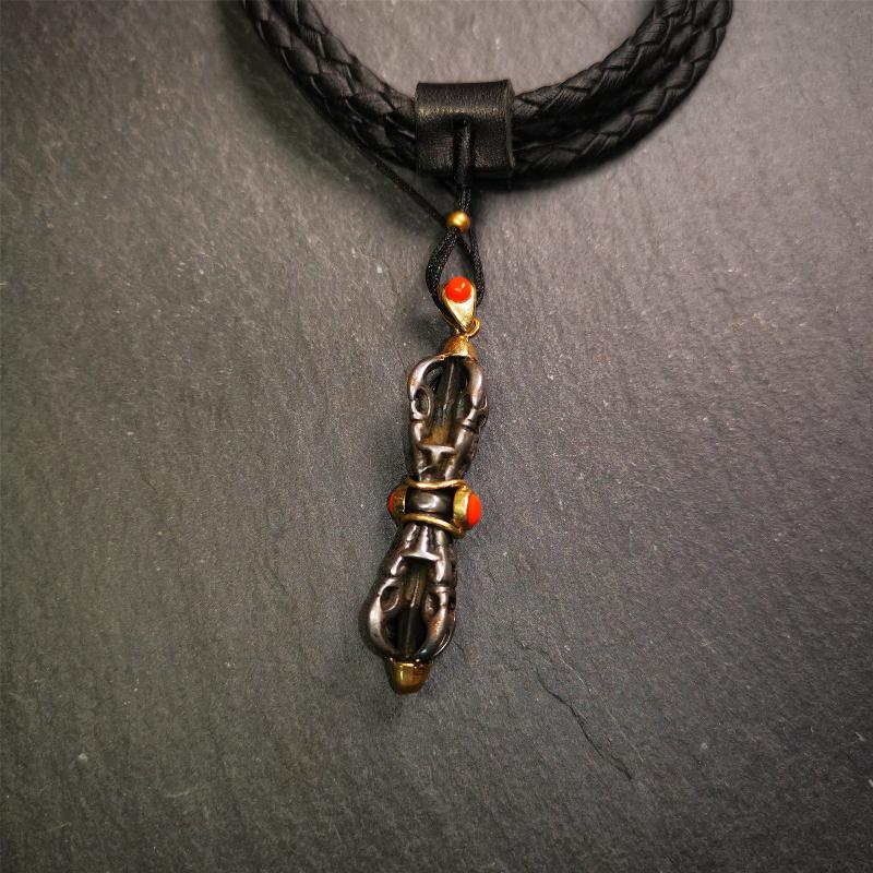 Five-pronged Vajra Necklace 1.77" - Tibetan Buddhist bead necklace, view 4