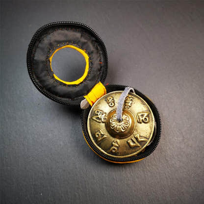 Brass Tingsha Set - OM Mantra - 2.6" - Tibetan Buddhist art, view 6