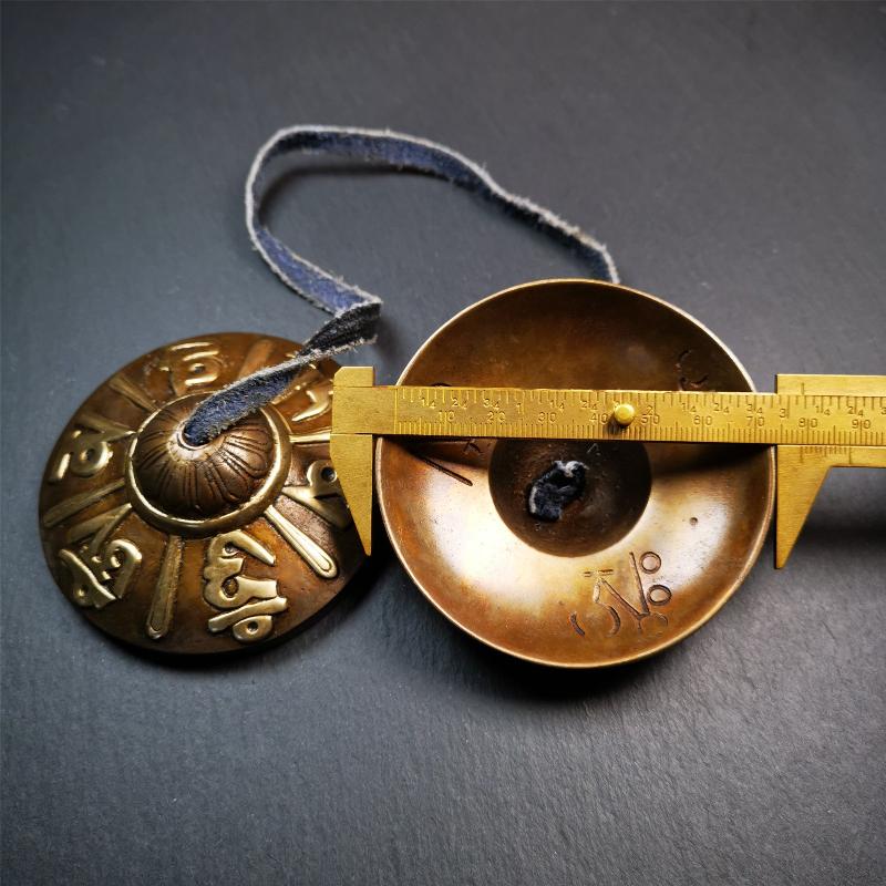 Bronze Tingsha Set - OM Mantra - 3.15" - Tibetan Buddhist art, size reference