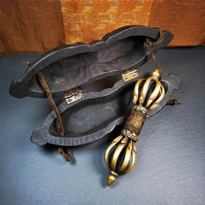 9 Pronged Vintage Vajra Dorje - Tibetan Buddhist vajra, view 6