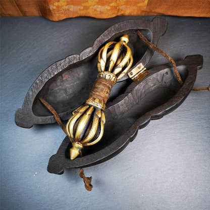 9 Pronged Vintage Vajra Dorje - Tibetan Buddhist vajra, front view