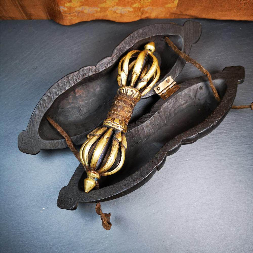 9 Pronged Vintage Vajra Dorje - Tibetan Buddhist vajra, front view