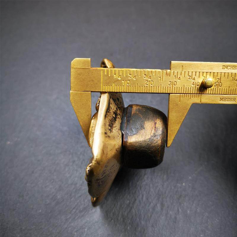 Old Vajrapani Tsa Tsa Mold 2.36“ - Tibetan tsa tsa mold, size reference