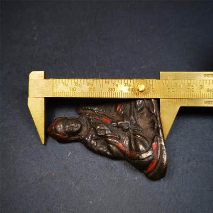 Guru Rinpoche 2.36" - Tibetan Buddhist art, size reference