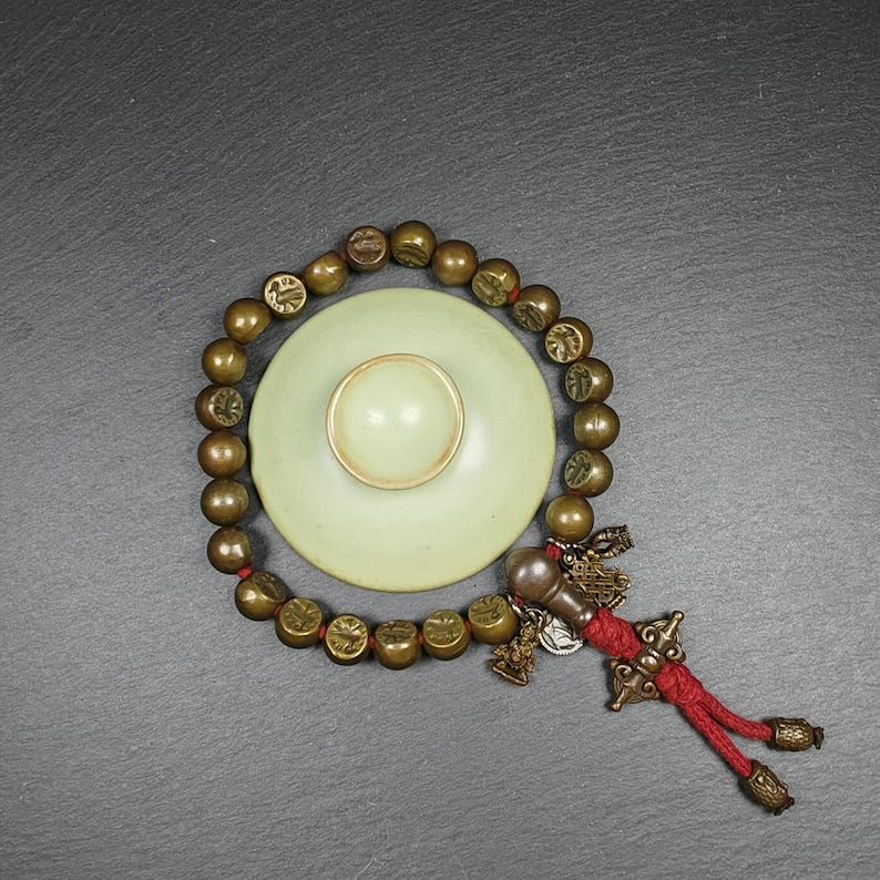 Tibetan Handhold Wrist Mala,12mm Half Round Garuda Bird - Tibetan Buddhist mala beads, detailed view