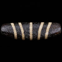 Crescent Dzi