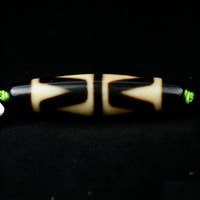 Middle Line Double Tiger Tooth Dzi