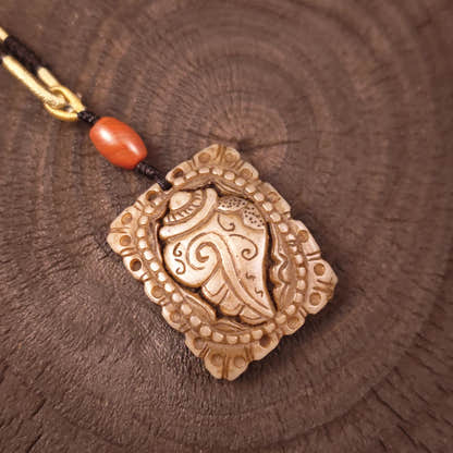 Kapala Amulet Pendant - Conch Shell - Tibetan Buddhist amulet, view 9