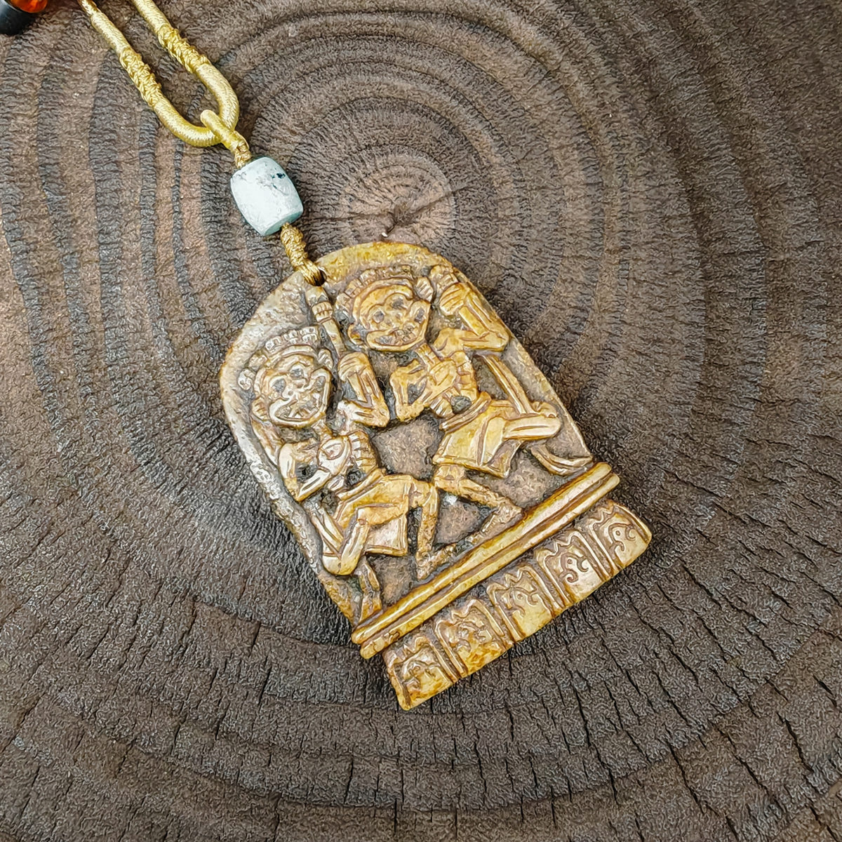 amulet Garuda - Tibetan Buddhist amulet, detailed view