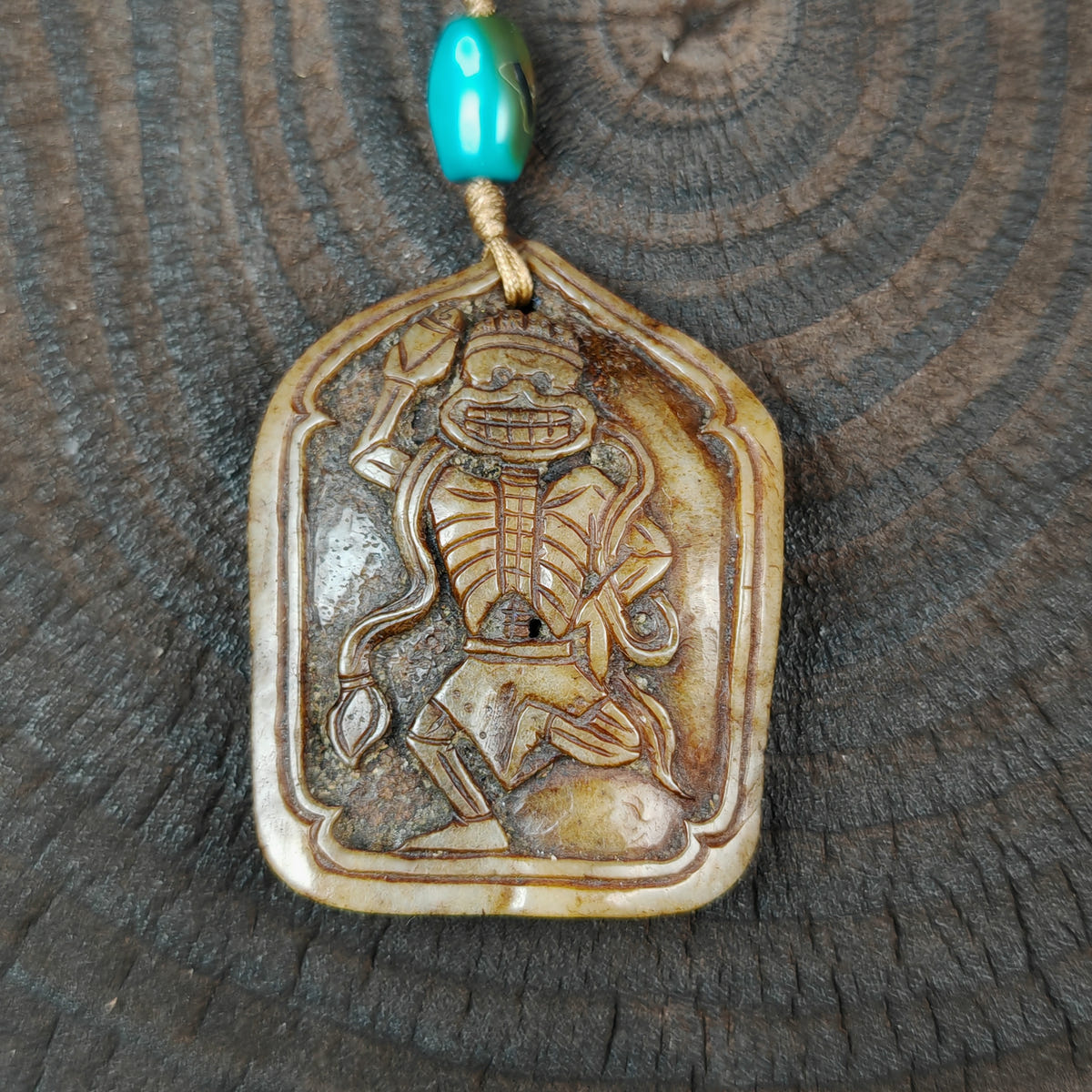 amulet Garuda - Tibetan Buddhist amulet, detailed view