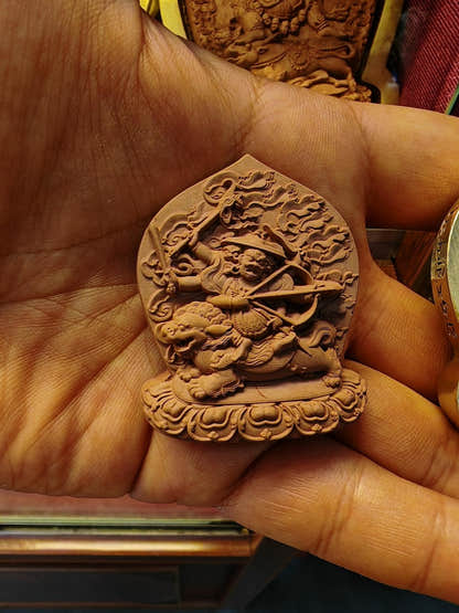 King Pehar Gyalpo Tsa Tsa Mold - 4.5cm Height - Tibetan tsa tsa mold, close-up detail
