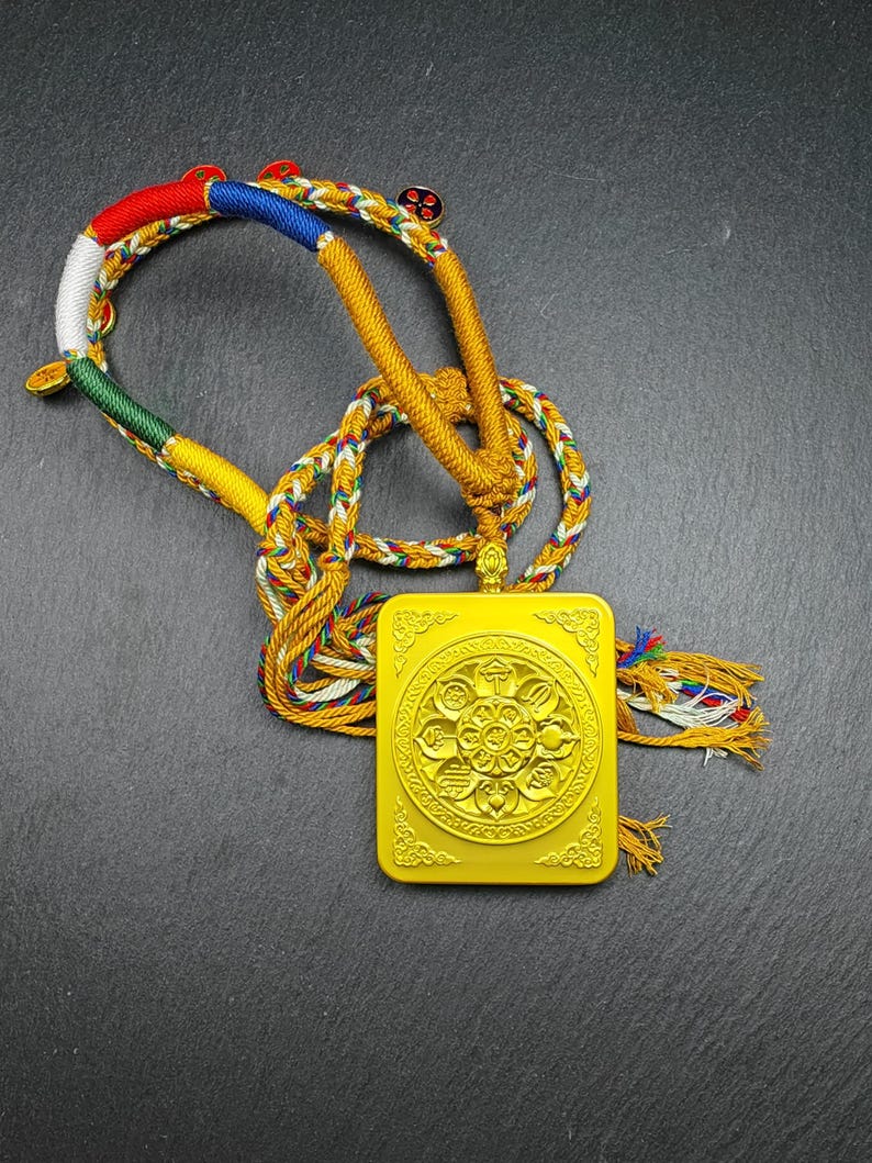 Hand-Painted Drashi Lhamo Amulet - Tibetan Buddhist amulet, view 4