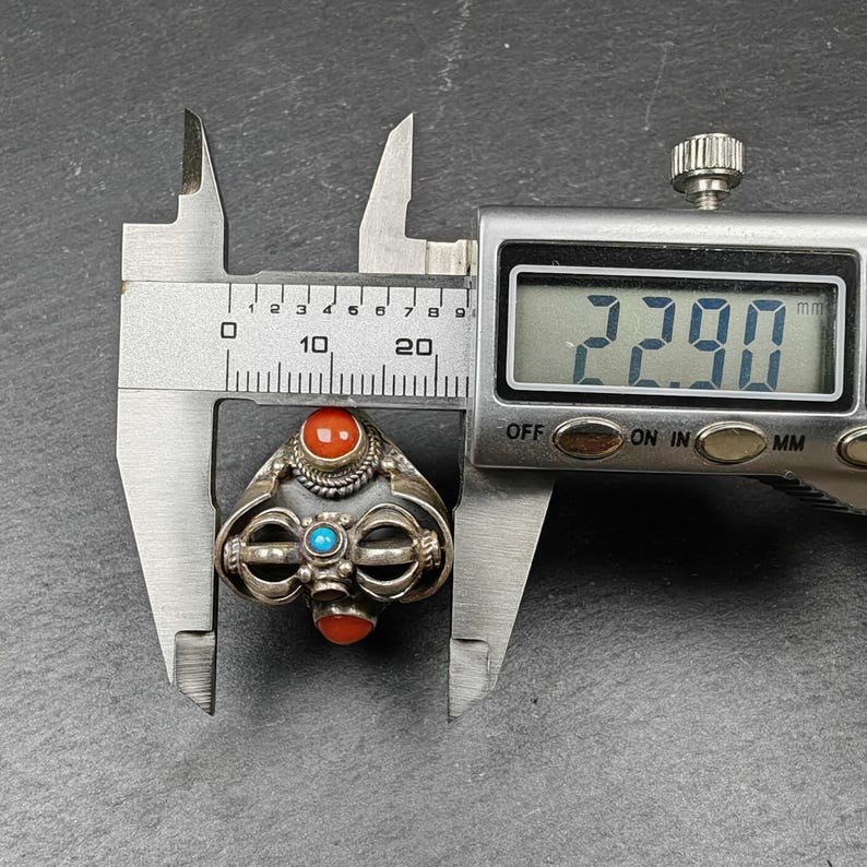 Silver Ring - Tibetan Buddhist vajra, view 9