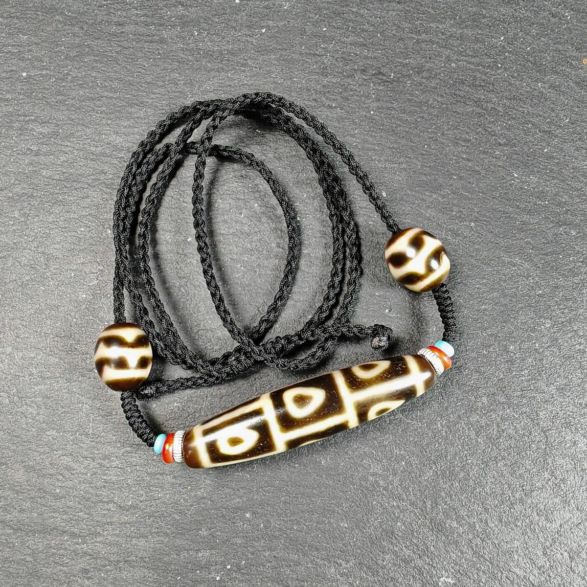 Vintage 9 Eyes Bodhi Dzi Bead Necklace - Tibetan Buddhist bead necklace, close-up detail