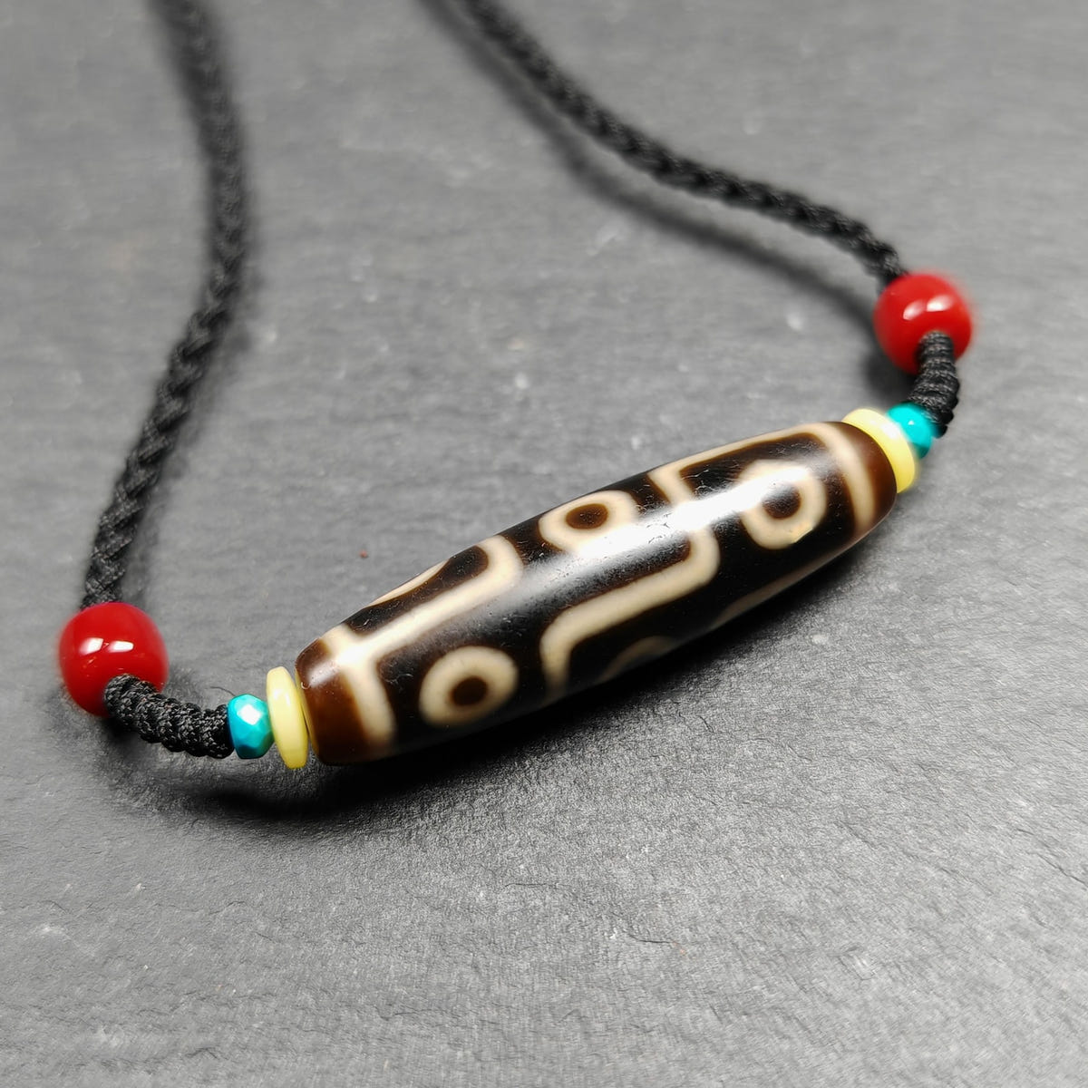 Vintage 9 Eyes Dzi Bead Necklace Tibetan Jewelry 41*11mm - Tibetan Buddhist bead necklace, close-up detail