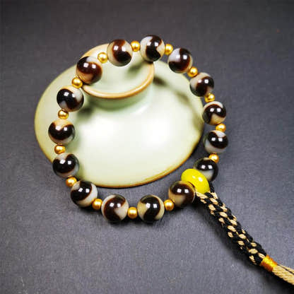 Tiger Tooth Dzi Bead Bracelet 0.4" / 8.7" - Tibetan Buddhist bead necklace, close-up detail