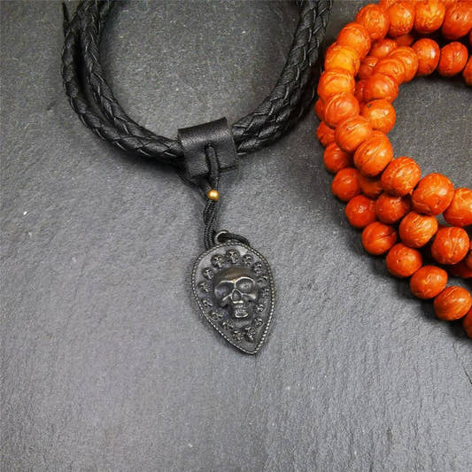 Skull Vajra Amulet 1.2" - Tibetan Buddhist amulet, front view