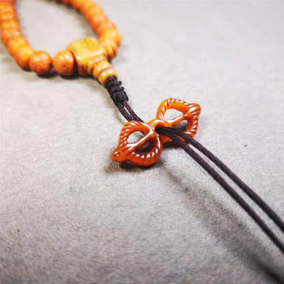 Bone Vajra Amulet 1.18" - Tibetan Buddhist amulet, detailed view