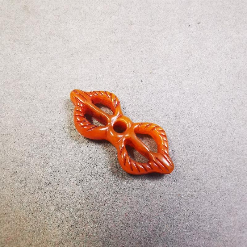Bone Vajra Amulet 1.18" - Tibetan Buddhist amulet, view 8