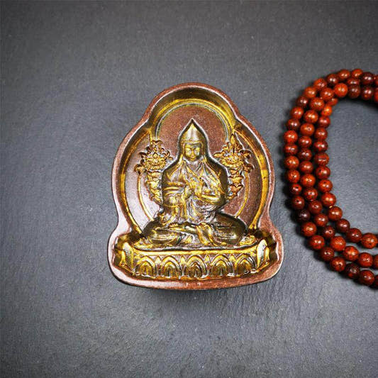 Je Tsongkhapa Tsa Tsa Mold - Tibetan tsa tsa mold, front view