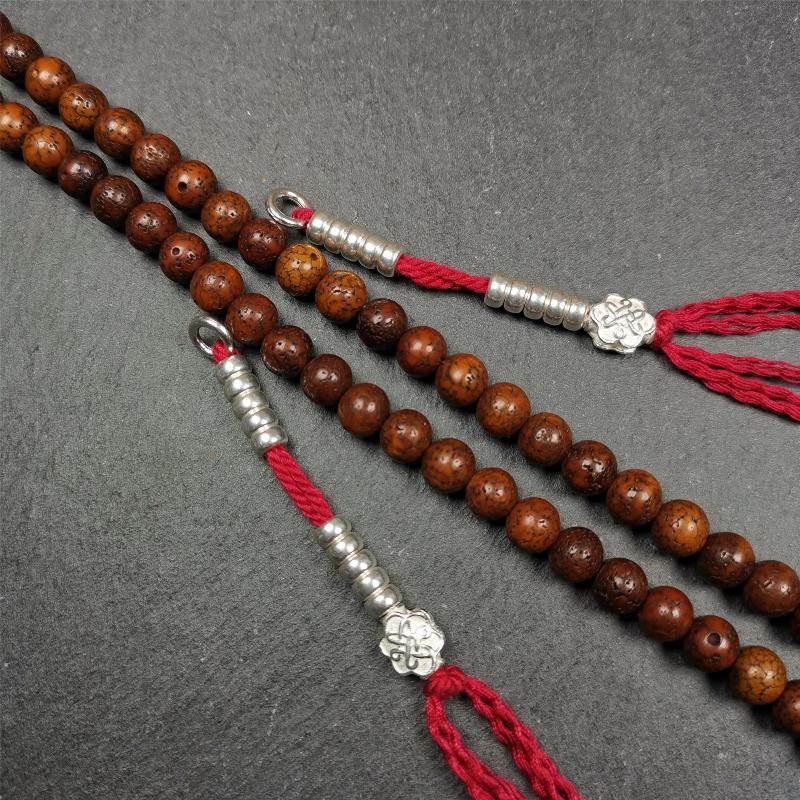5mm Sterling Silver Prayer Bead Counters with Lucky Knot Pendant - Tibetan Buddhist art, detailed view