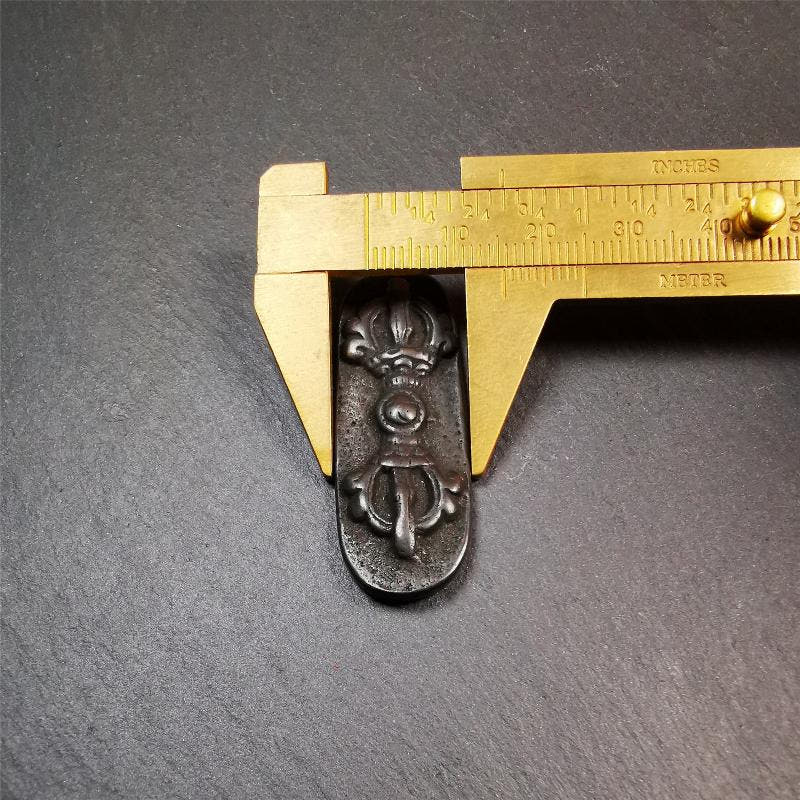 Vajra Pendant 1.96" - Tibetan Buddhist vajra, view 9