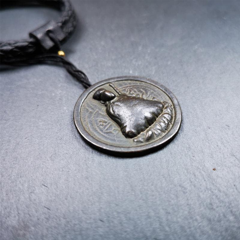 Guru Rinpoche Pendant 1.4" - Tibetan Buddhist art, view 7