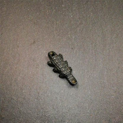 Obsidian Scorpion Amulet 1.26" - Tibetan Buddhist amulet, view 8