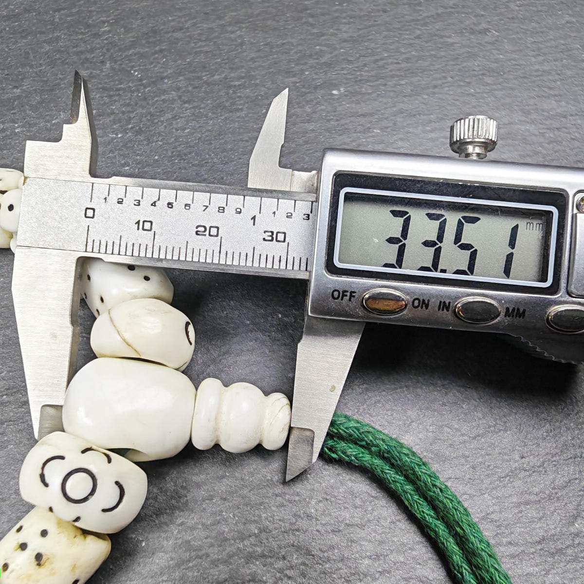 Tibetan Conch Shell Wrist Mala Bracelet - Tibetan Buddhist mala beads, size reference