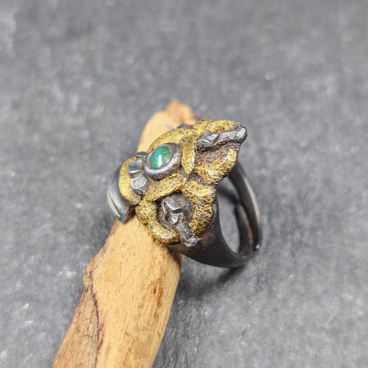 Tibetan Buddhist Vajra Bell Ring,Made of Pure Gold Filled and Silver Filled - Tibetan Buddhist vajra, close-up detail