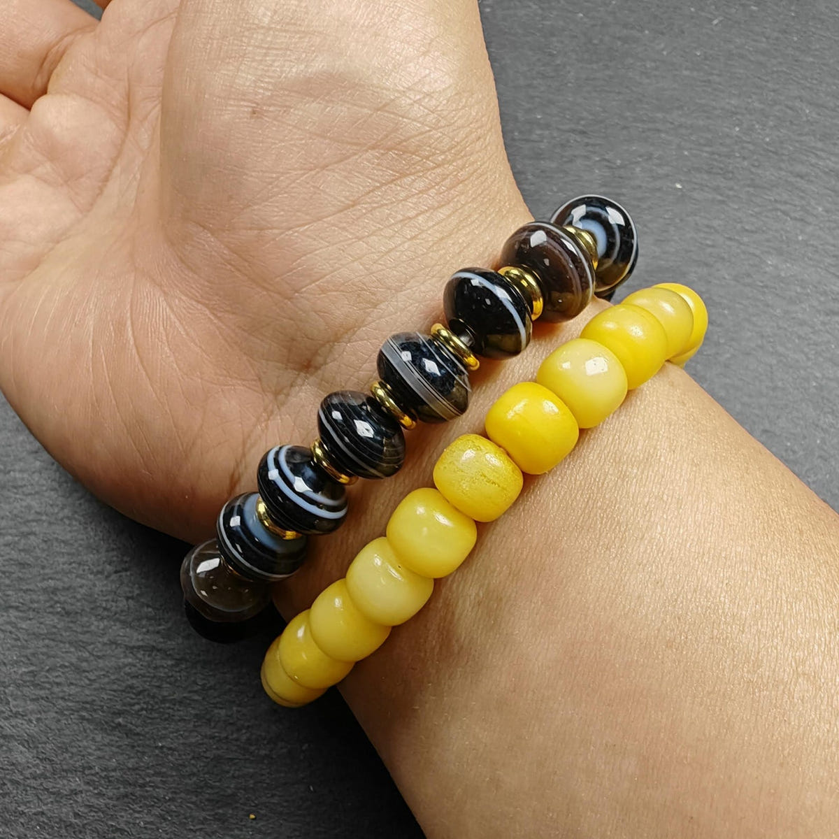 Tibetan Dzi Wrist Mala Medicine Buddha Bracelet - Decades Old - Tibetan Buddhist mala beads, close-up detail