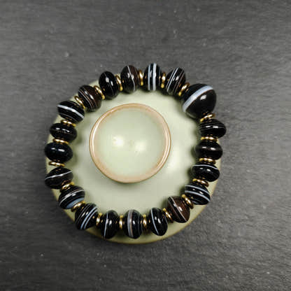 Tibetan Dzi Wrist Mala Medicine Buddha Bracelet - Decades Old - Tibetan Buddhist mala beads, view 5