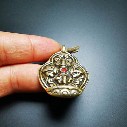 Buddhist Protective Pendant,Cross Vajra Amulet, 50 years old - Tibetan Buddhist amulet, view 6