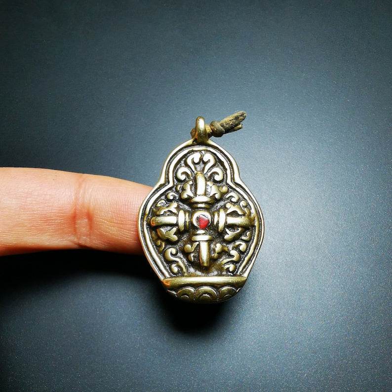 Buddhist Protective Pendant,Cross Vajra Amulet, 50 years old - Tibetan Buddhist amulet, view 7