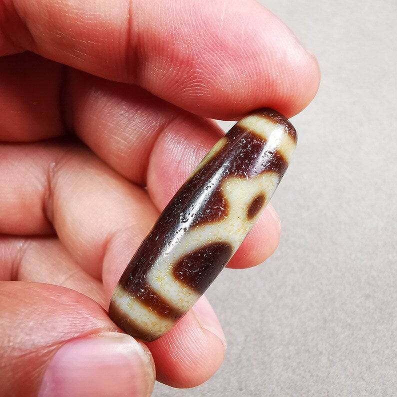 Kubera Dzi Bead - Tibetan dzi bead, view 8