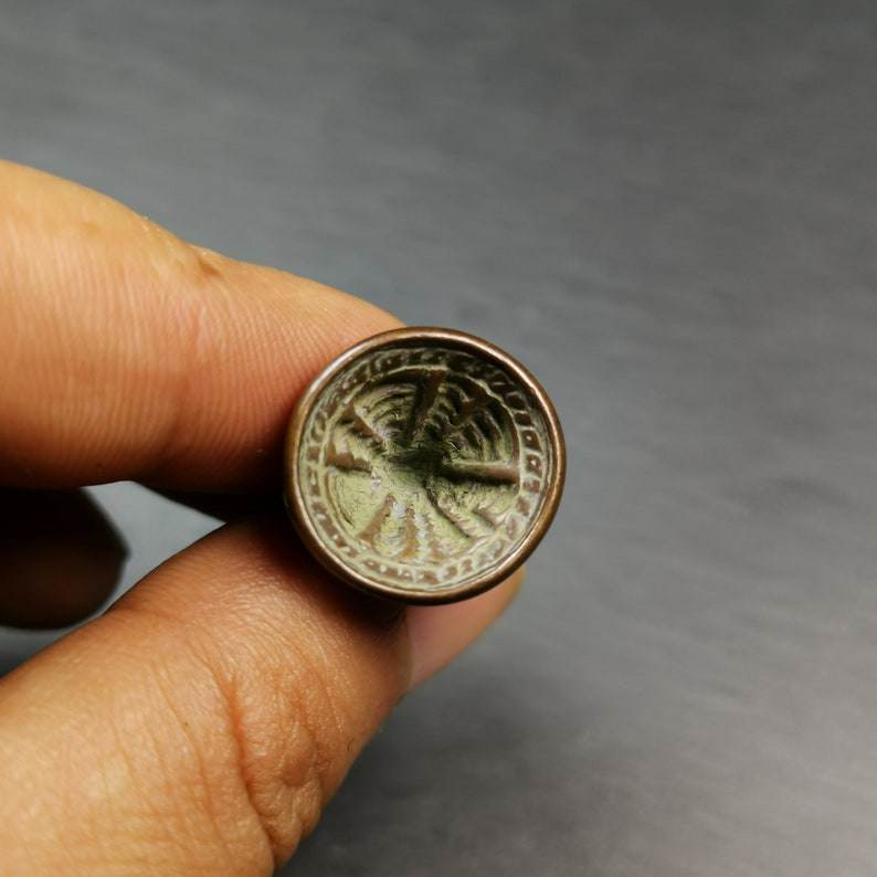 Old Stupa TsaTsa Mold Amulet, Prayer Beads Accessories - Tibetan tsa tsa mold, detailed view