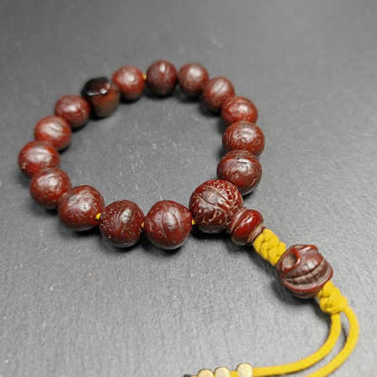 Bodhi Seed Beads Wrist Mala - 14mm - Tibetan Buddhist mala beads, front view