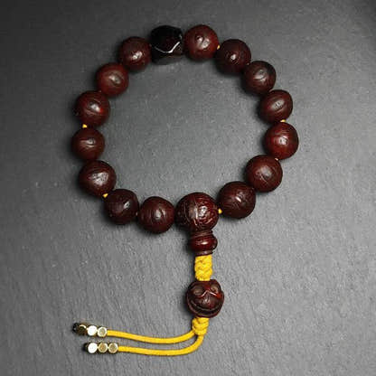 Bodhi Seed Beads Wrist Mala - 14mm - Tibetan Buddhist mala beads, close-up detail