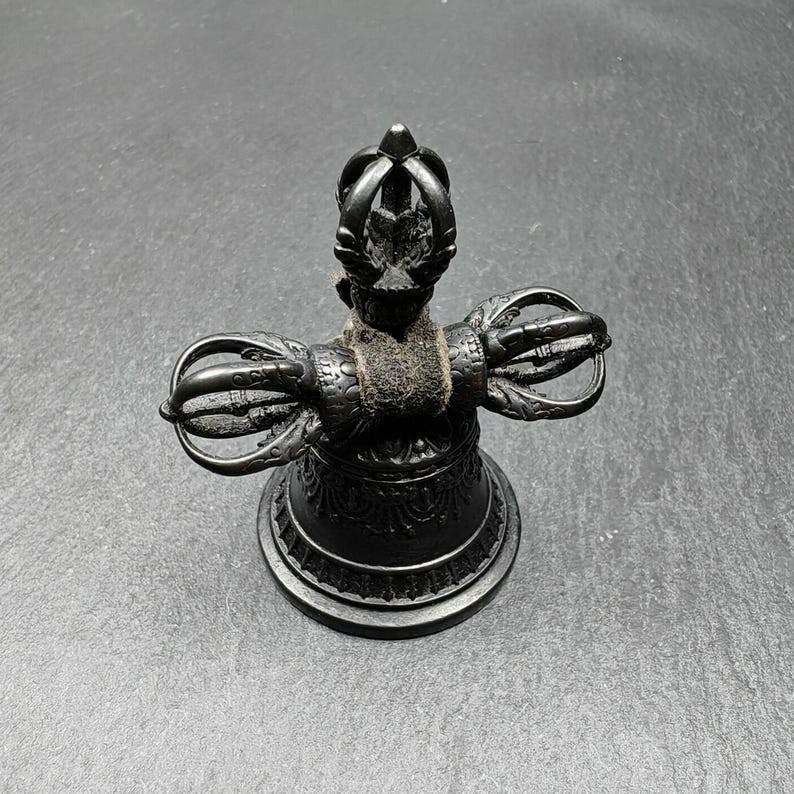 Vajra and Bell Set,Tibetan Tantric Buddhism Ritual Implement - Tibetan Buddhist vajra, front view