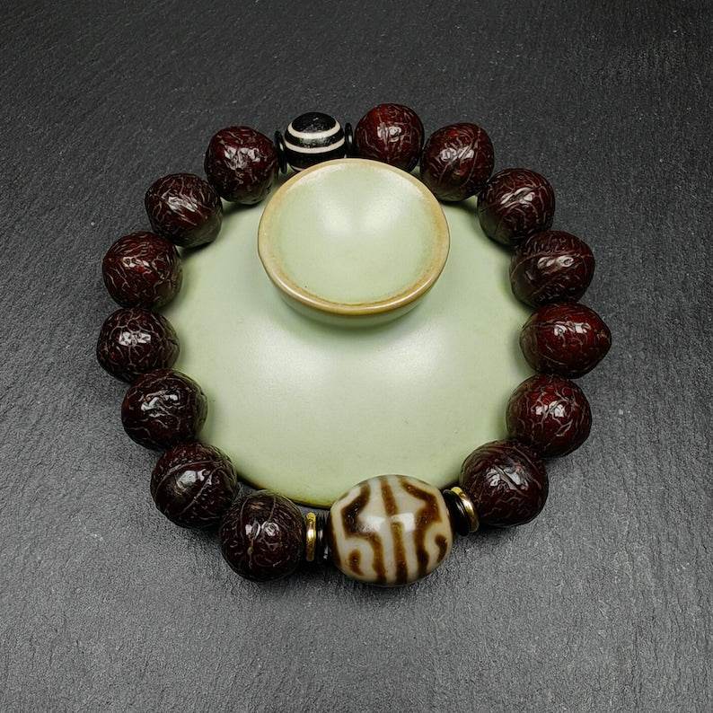 Tibetan Lotus Darlo Dzi Wrist Mala with Old Bodhi Beads - Tibetan Buddhist mala beads, view 6