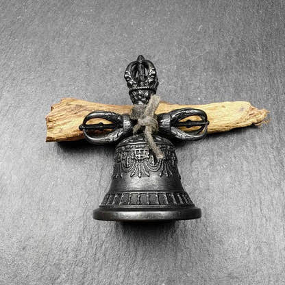 Vajra and Bell Set,Tibetan Tantric Buddhism Ritual Implement - Tibetan Buddhist vajra, detailed view