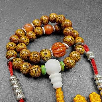 Gandhanra Authentic Tibetan Handhold Wrist Mala - 7.7mm Old Lotus Seed Beads Bra - Tibetan Buddhist mala beads, detailed view