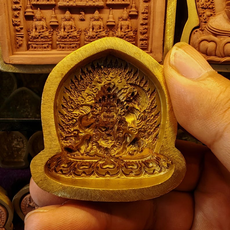 Black-Cloak Mahakala Tsa Tsa Mold - Tibetan tsa tsa mold, detailed view