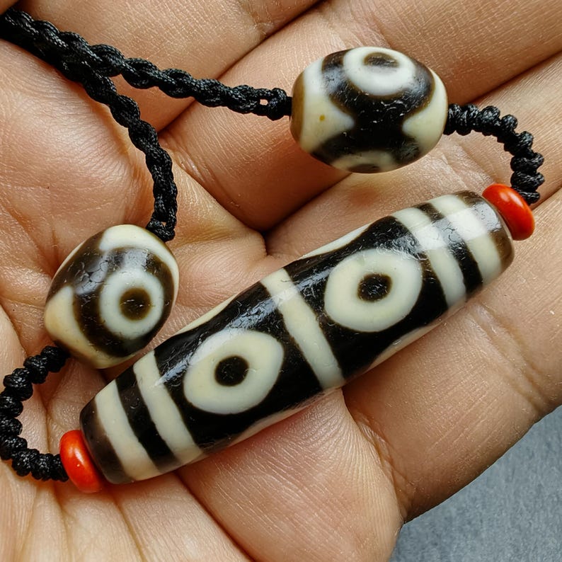 8 Eyes Dzi + Mandala 3 eyes Dzi Beads Amulet - Tibetan dzi bead, view 4