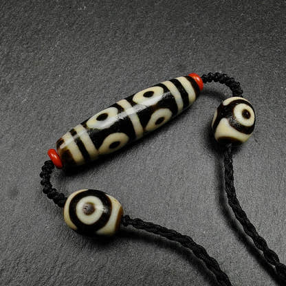 8 Eyes Dzi + Mandala 3 eyes Dzi Beads Amulet - Tibetan dzi bead, front view