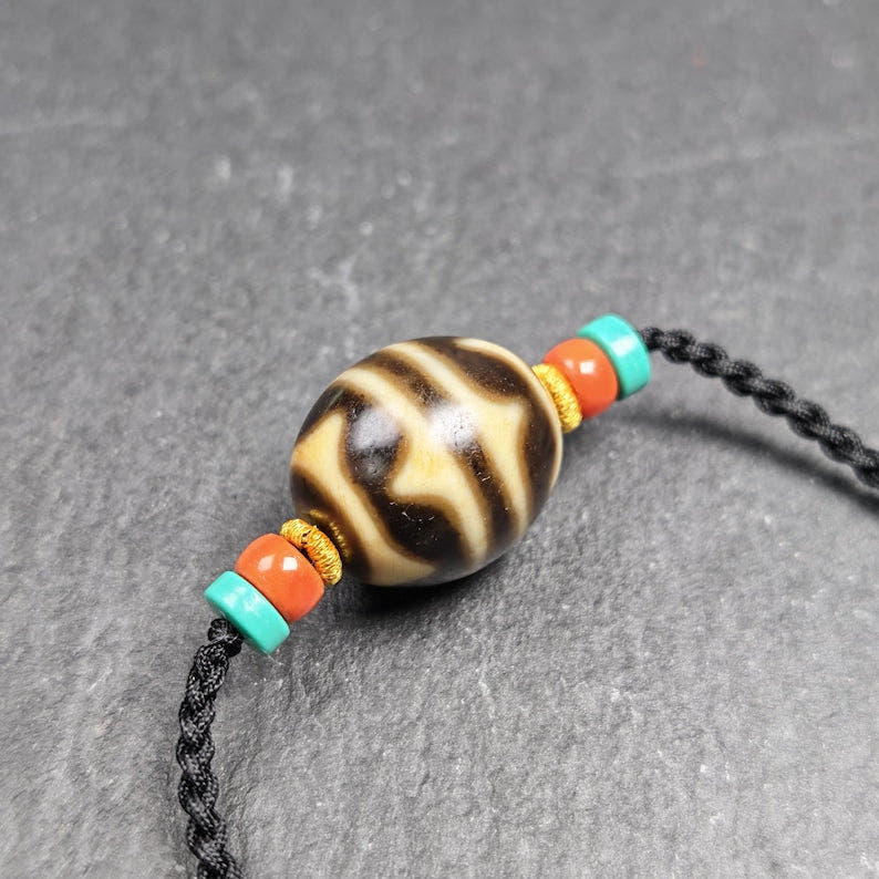 Tiger Tooth Dzi Bead Collarbone Pendant Necklace - Tibetan Buddhist bead necklace, view 5