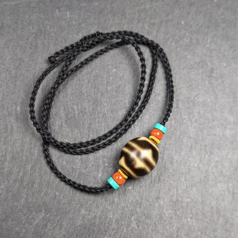 Tiger Tooth Dzi Bead Collarbone Pendant Necklace - Tibetan Buddhist bead necklace, detailed view