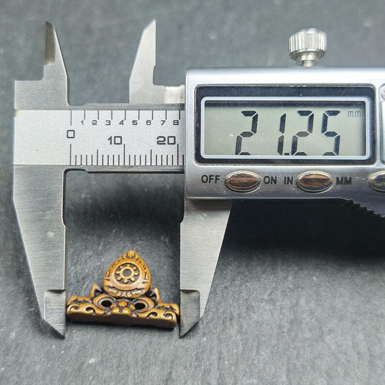 Deer & Dharma Wheel Pendant - 20mm - Tibetan Buddhist amulet, view 9